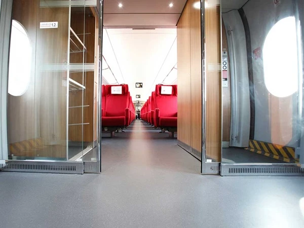 Rubberen vloer voor in het transport
