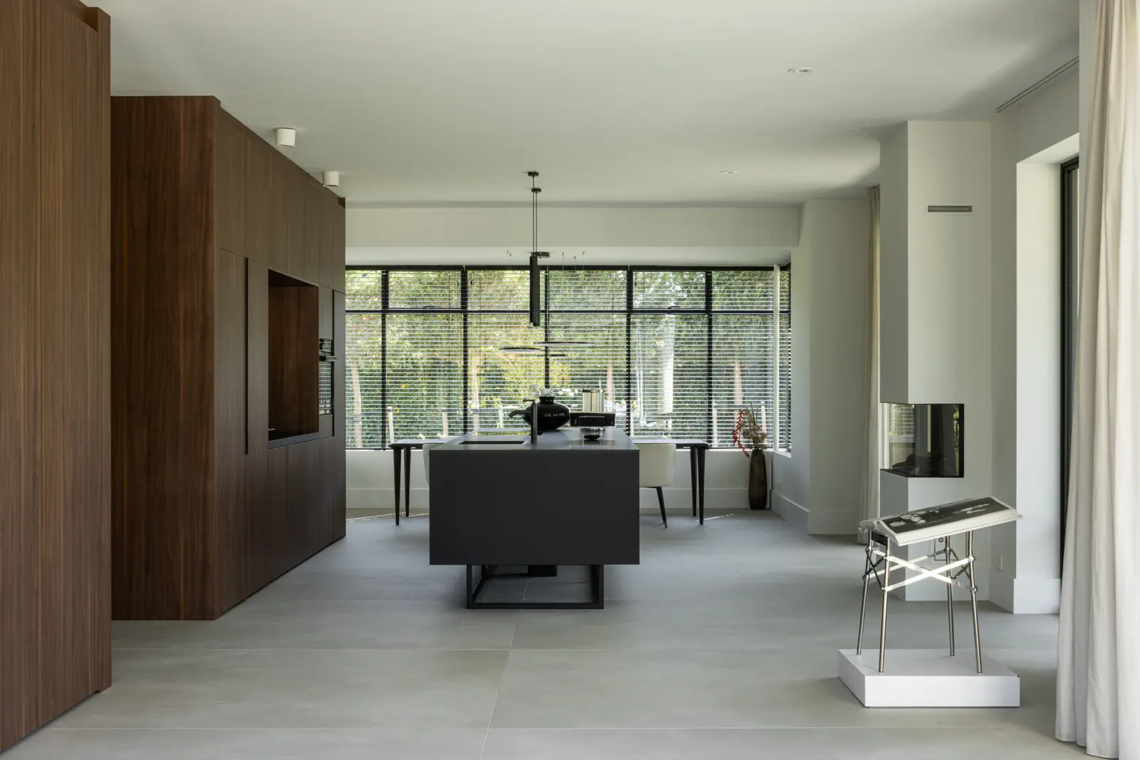 Keramische tegels in een moderne woonomgeving